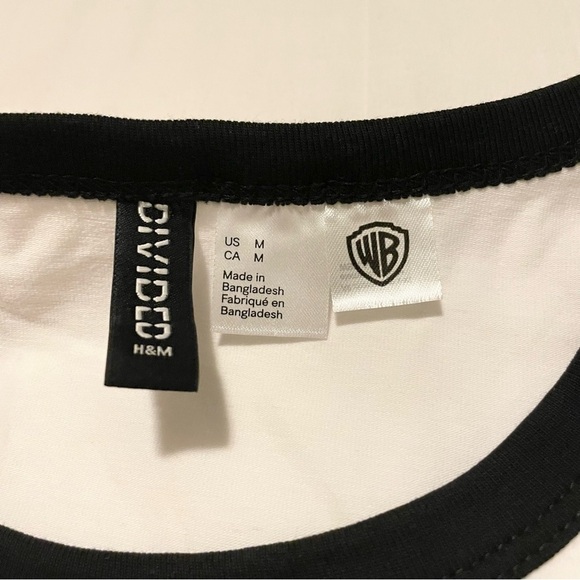 H&M Friends Graphic Tee Women’s Size Medium Shirt - Picture 7 of 16